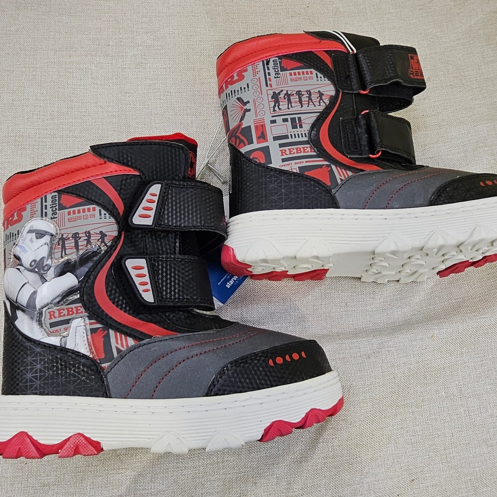 Star Wars Stormtrooper Winter Snow Boots Red Black Boys Size 4‎